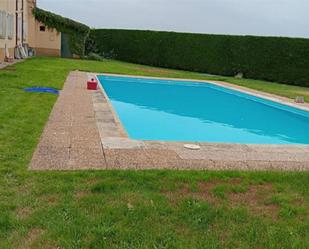 Piscina de Pis en venda en Villares de la Reina amb Calefacció, Jardí privat i Terrassa