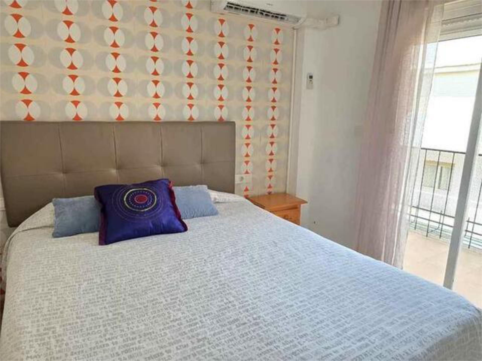 Bedroom of Flat to rent in Villena  with Furnished