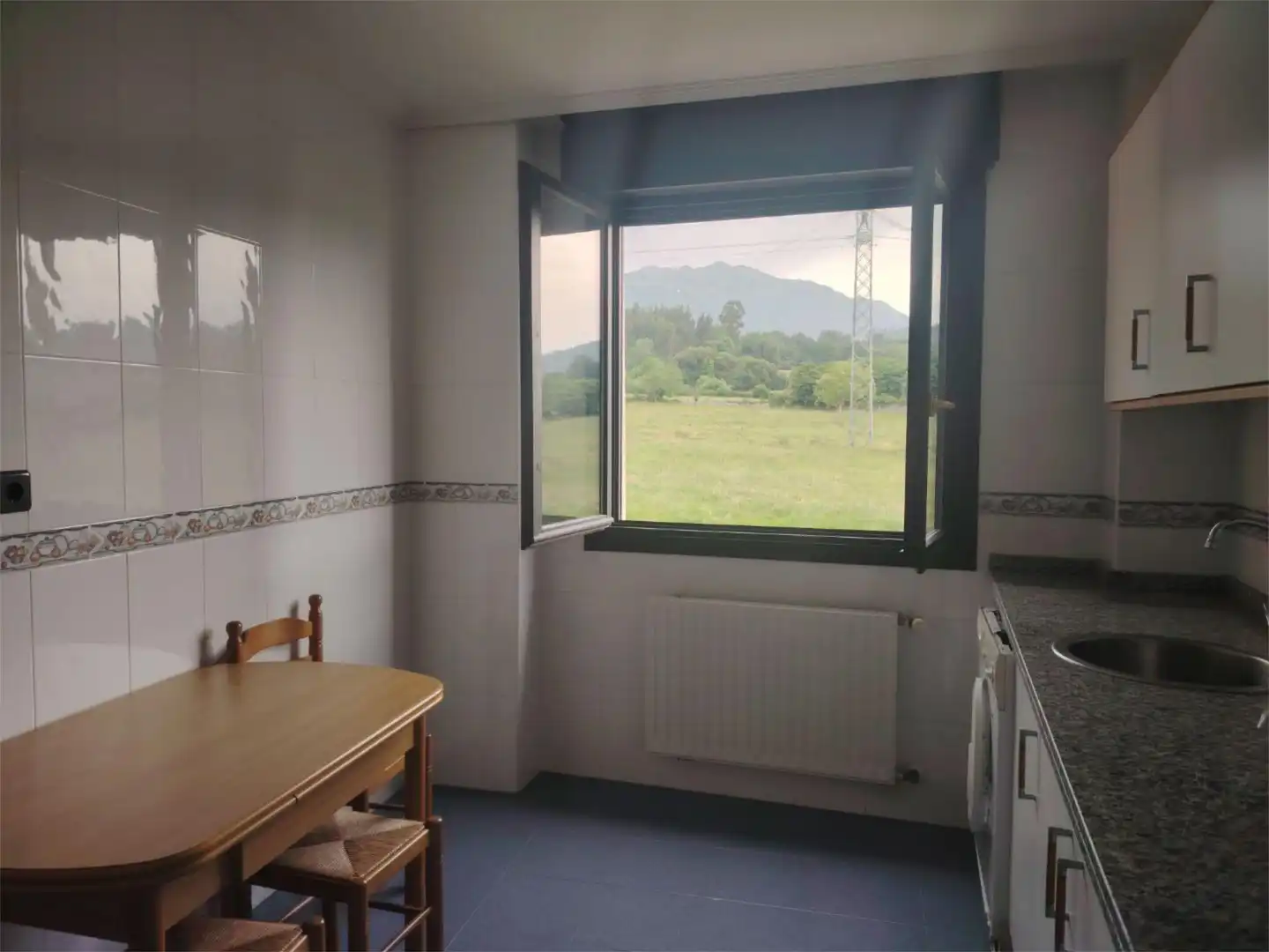 Flat for sale in Avenida del Sueve, 8, Colunga Kitchen of Flat for sale in Colunga with Heating, Swimming Pool and Furnished