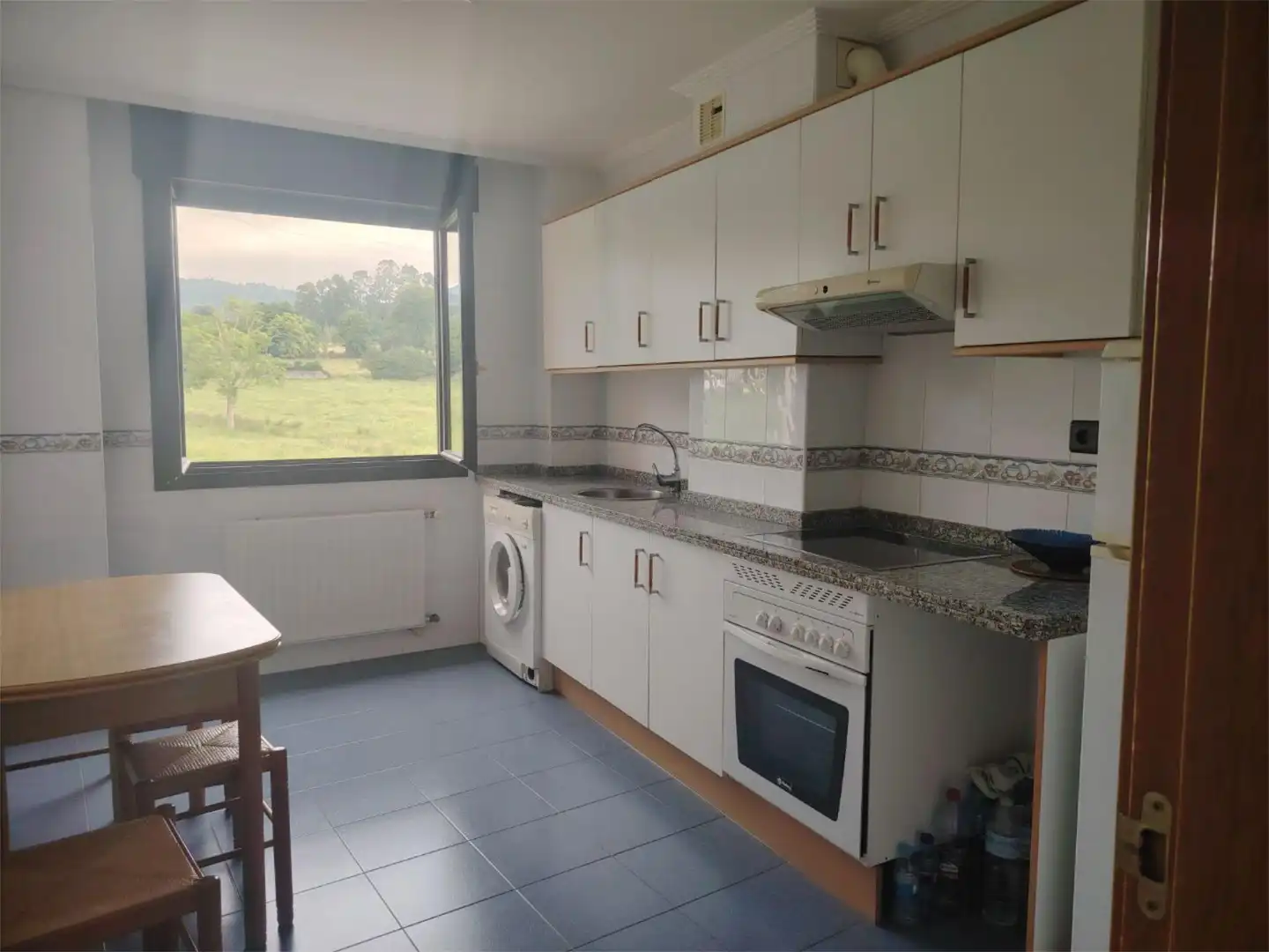 Flat for sale in Avenida del Sueve, 8, Colunga Kitchen of Flat for sale in Colunga with Heating, Swimming Pool and Furnished