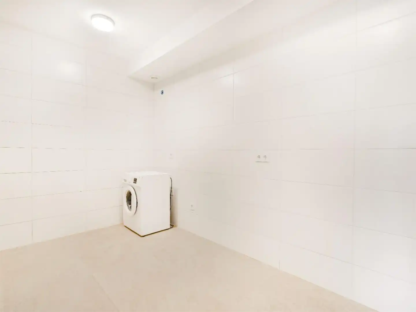 Piso en venta en Ojén con Aire acondicionado, Calefacción y Jardín privado