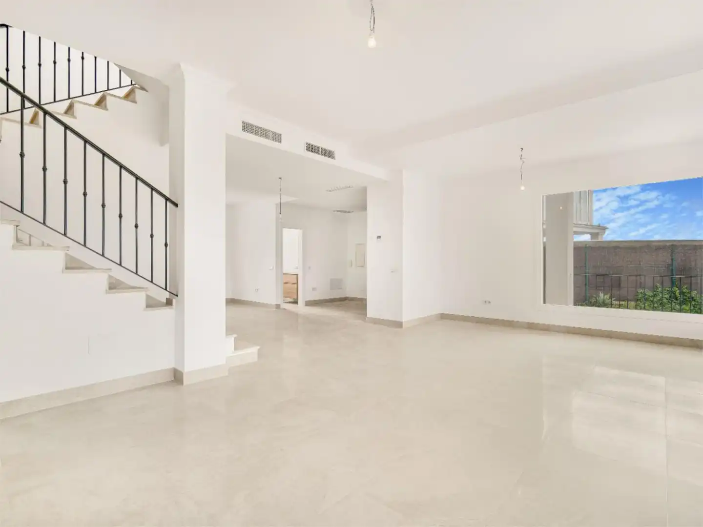 Piso en venta en Ojén con Aire acondicionado, Calefacción y Jardín privado