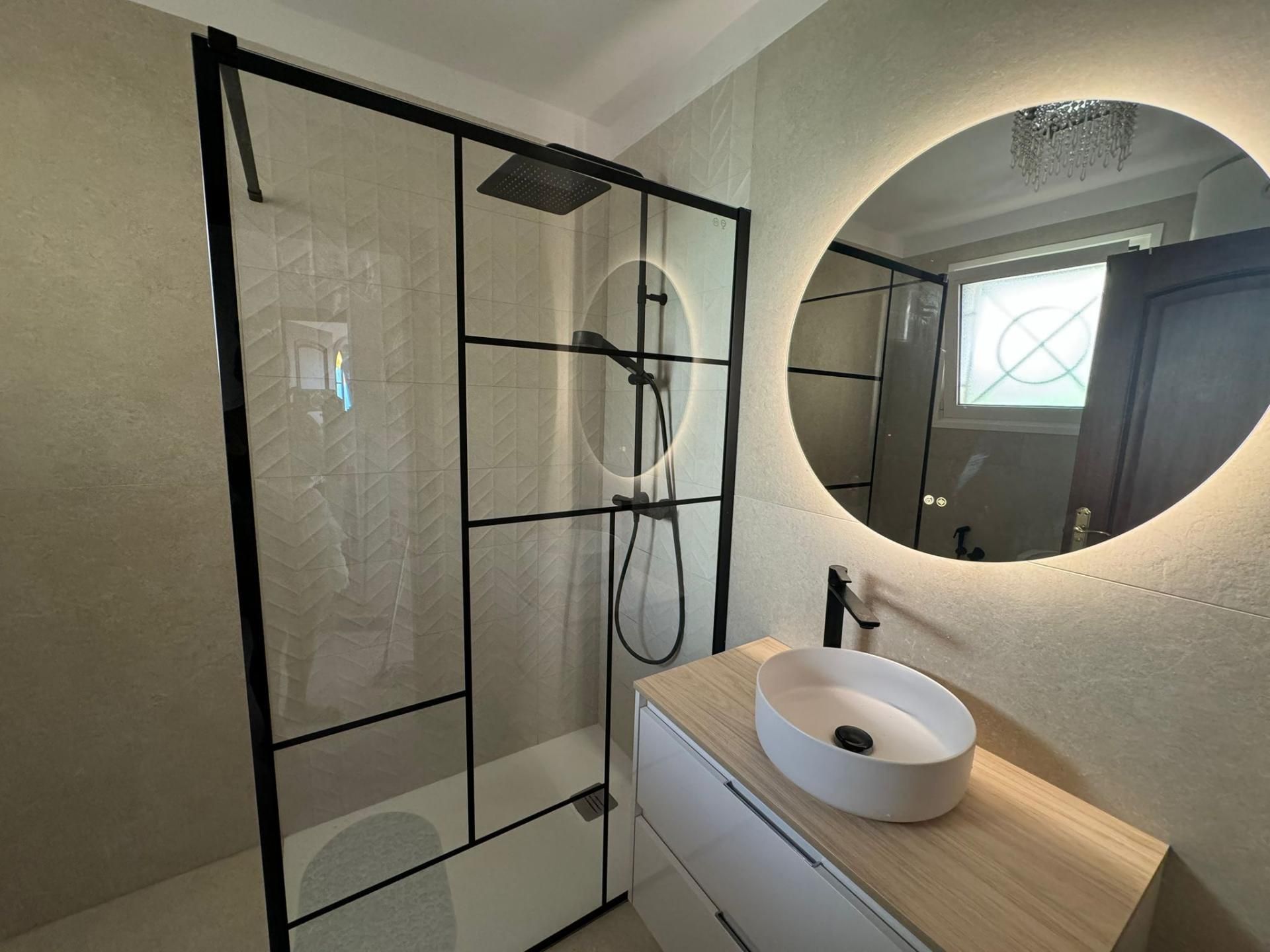 Bathroom of Apartment to rent in Arona  with Swimming Pool and Balcony