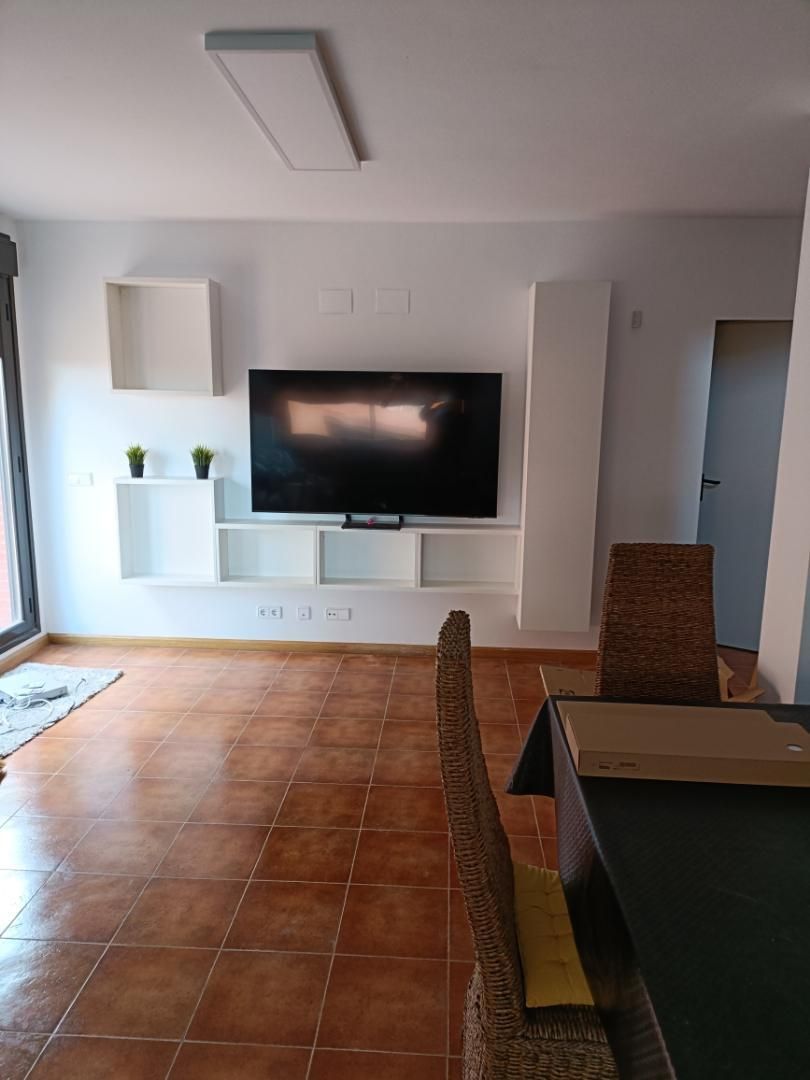 Wohnung miete in Calle Adoberas, 4, Cirueña