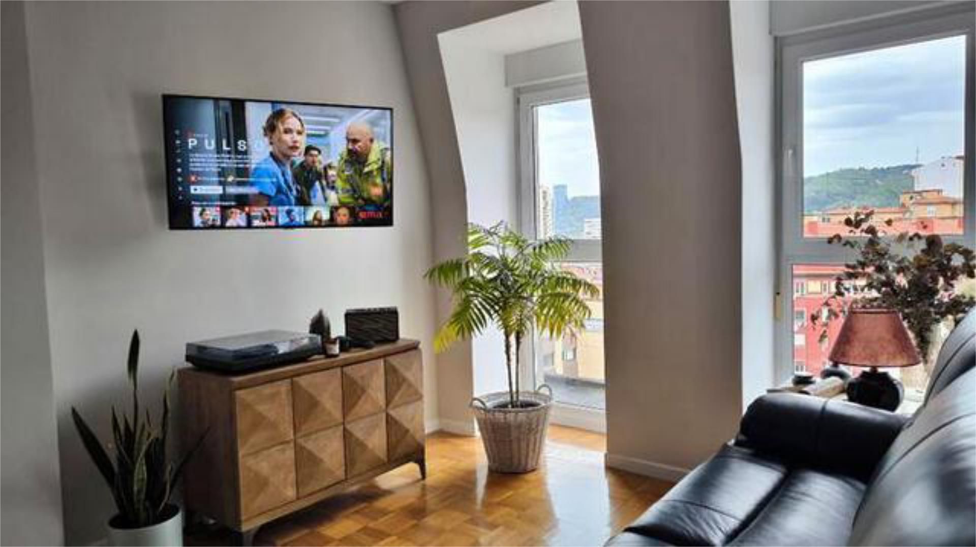 Living room of Flat for sale in Bilbao   with Heating, Terrace and Storage room