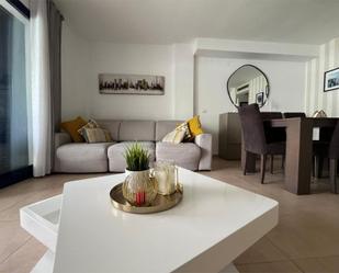 Sala d'estar de Casa o xalet en venda en Oropesa del Mar / Orpesa amb Aire condicionat, Terrassa i Piscina