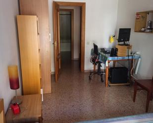 Bedroom of Flat to share in Sant Adrià de Besòs  with Air Conditioner, Heating and Storage room