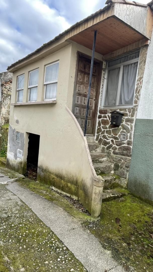 Exterior view of Single-family semi-detached for sale in O Carballiño  