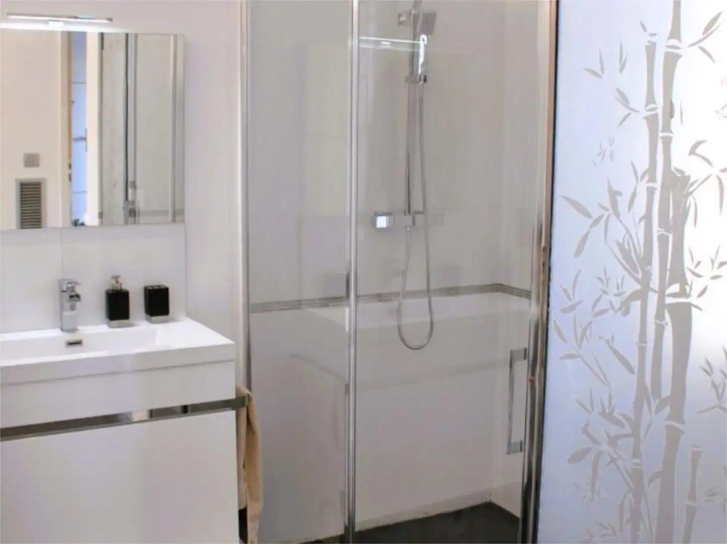 Casa o xalet en venda a Carrer Estret, 7, Mollet de Peralada Bany de Casa o xalet en venda en Mollet de Peralada amb Aire condicionat, Calefacció i Jardí privat
