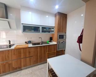 Kitchen of Flat to rent in Cartagena  with Air Conditioner, Furnished and Oven