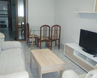Living room of Flat to rent in Salamanca Capital  with Heating, Storage room and Furnished