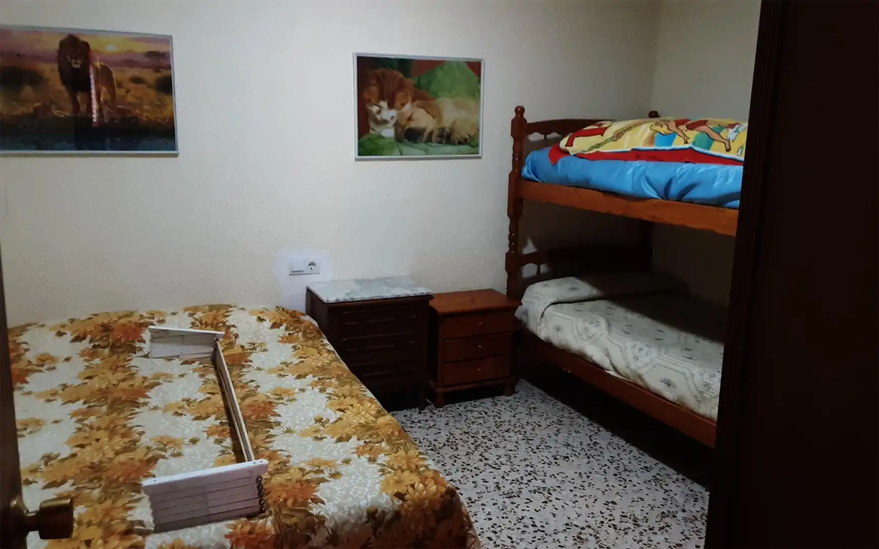 Casa o xalet en venda a Calle de Valencia, 58, Chulilla Dormitori de Casa o xalet en venda en Chulilla amb Terrassa i Balcó