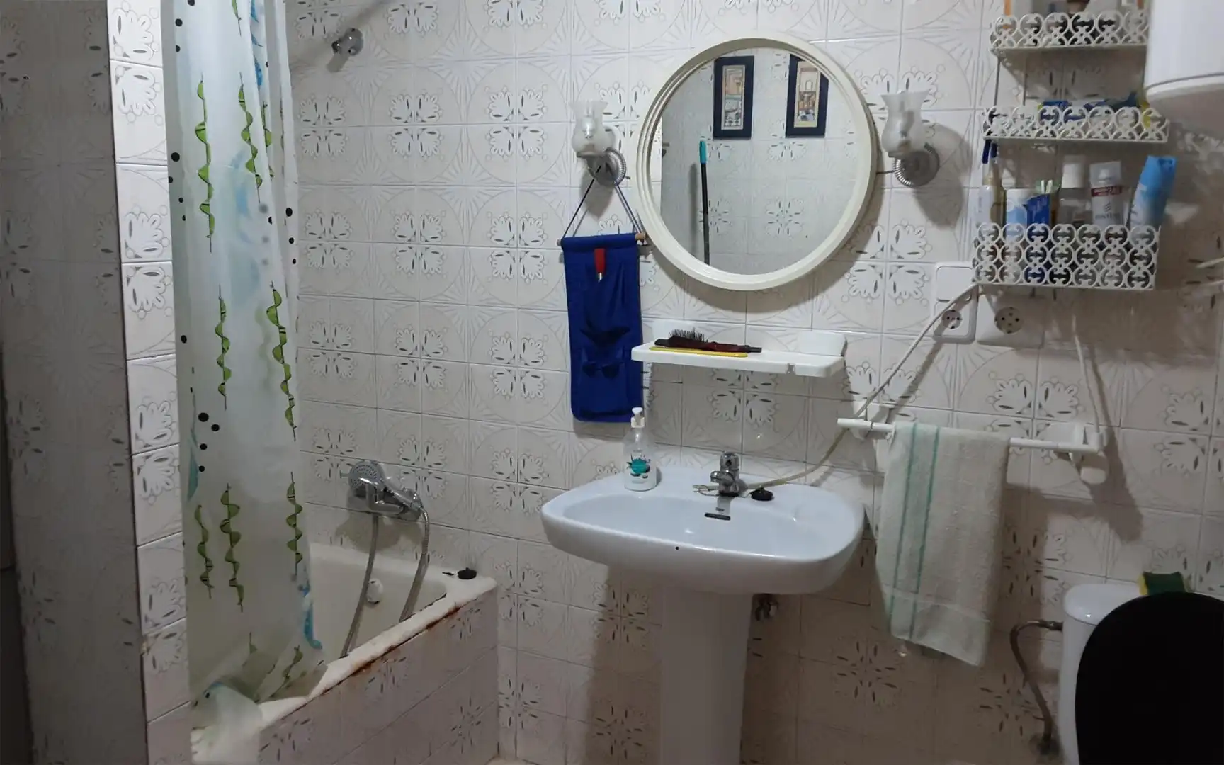 Casa o xalet en venda a Calle de Valencia, 58, Chulilla Bany de Casa o xalet en venda en Chulilla amb Terrassa i Balcó