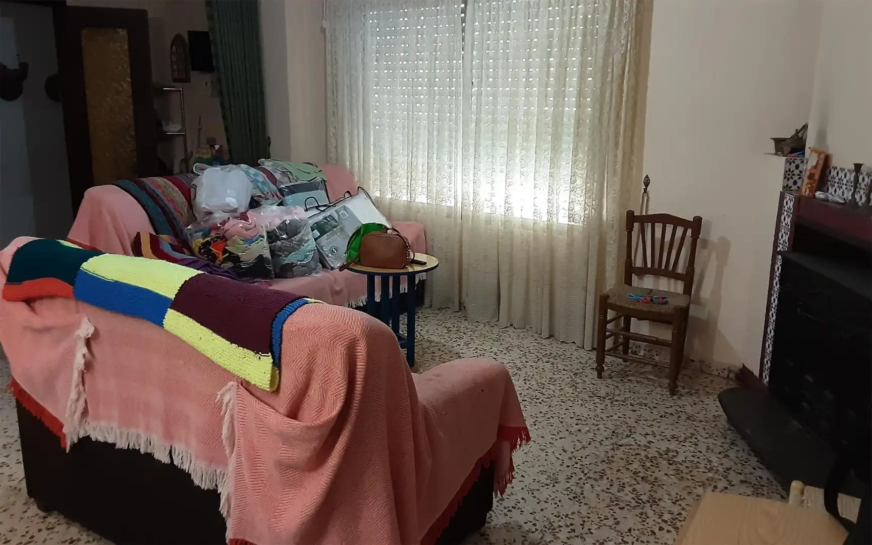 Casa o xalet en venda a Calle de Valencia, 58, Chulilla Sala d'estar de Casa o xalet en venda en Chulilla amb Terrassa i Balcó