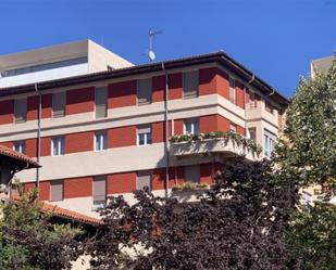 Vista exterior de Pis en venda en  Pamplona / Iruña amb Aire condicionat, Calefacció i Parquet