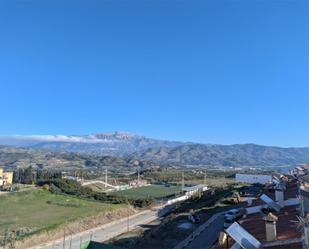 Vista exterior de Pis per a compartir en Benamocarra amb Aire condicionat, Terrassa i Moblat