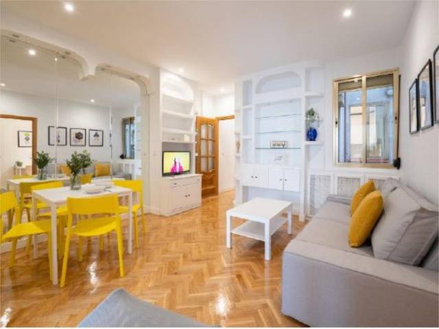 Piso en Alquiler en Calle de Maudes, 56 en Ríos Rosas - Nuevos Ministerios