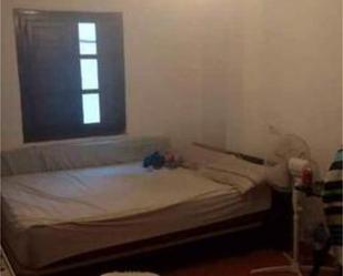 Dormitori de Casa o xalet en venda en Cártama