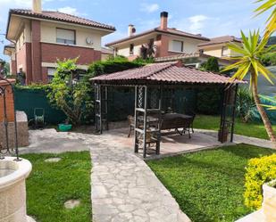 Jardí de Casa o xalet en venda en Castro-Urdiales amb Calefacció, Jardí privat i Parquet