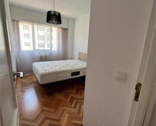 Bedroom of Flat to rent in Ames