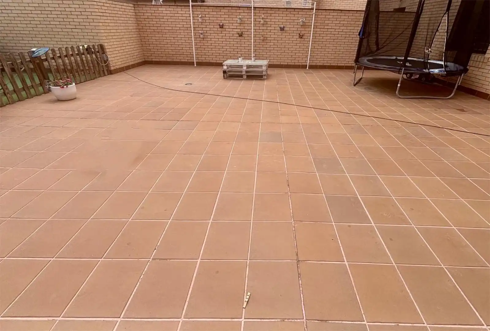 Wohnung zum Verkauf in Avenida San Sebastián, 3, Centro ciudad Terrasse von Wohnung zum Verkauf in Linares mit Klimaanlage, Heizung und Privatgarten