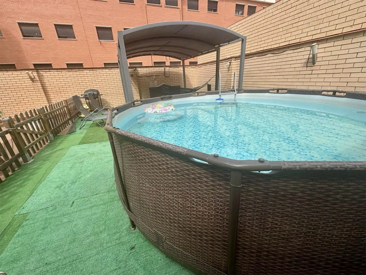 Wohnung zum Verkauf in Avenida San Sebastián, 3, Centro ciudad Schwimmbecken von Wohnung zum Verkauf in Linares mit Klimaanlage, Heizung und Privatgarten
