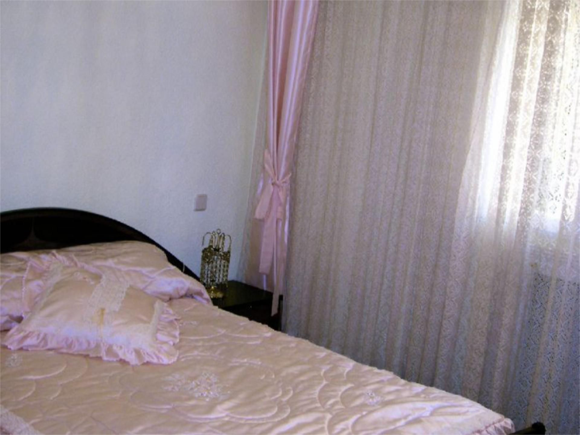 Bedroom of Flat to share in  Madrid Capital  with Heating, Parquet flooring and Furnished
