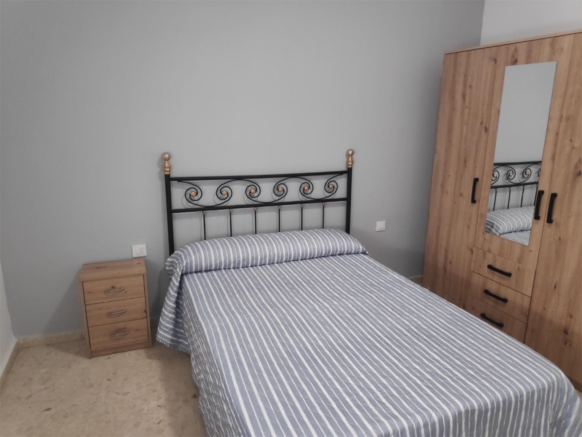 Bedroom of Flat to share in La Línea de la Concepción  with Furnished, Oven and Washing machine