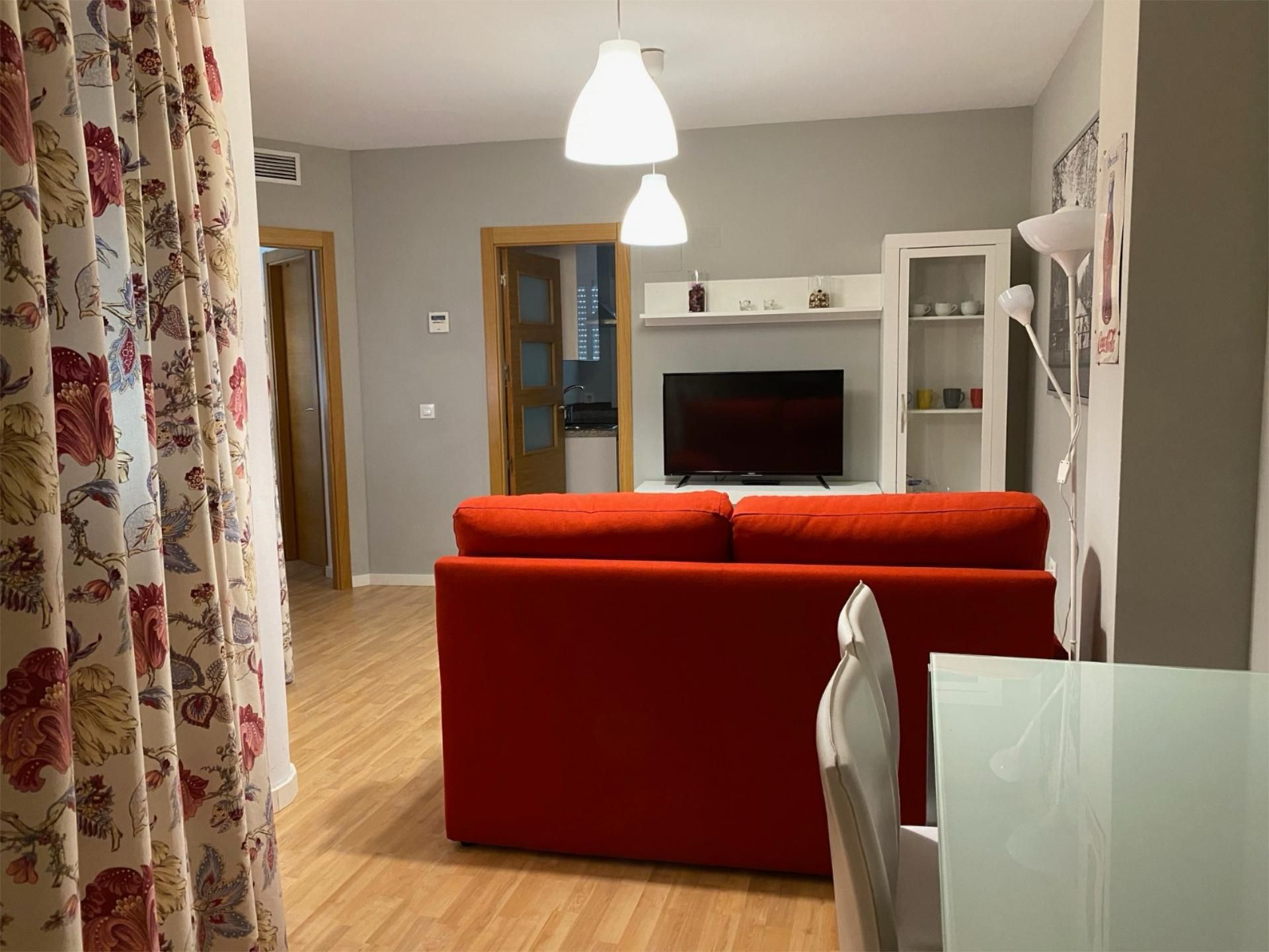 Sala d'estar de Pis de lloguer en Lucena amb Aire condicionat, Calefacció i Moblat
