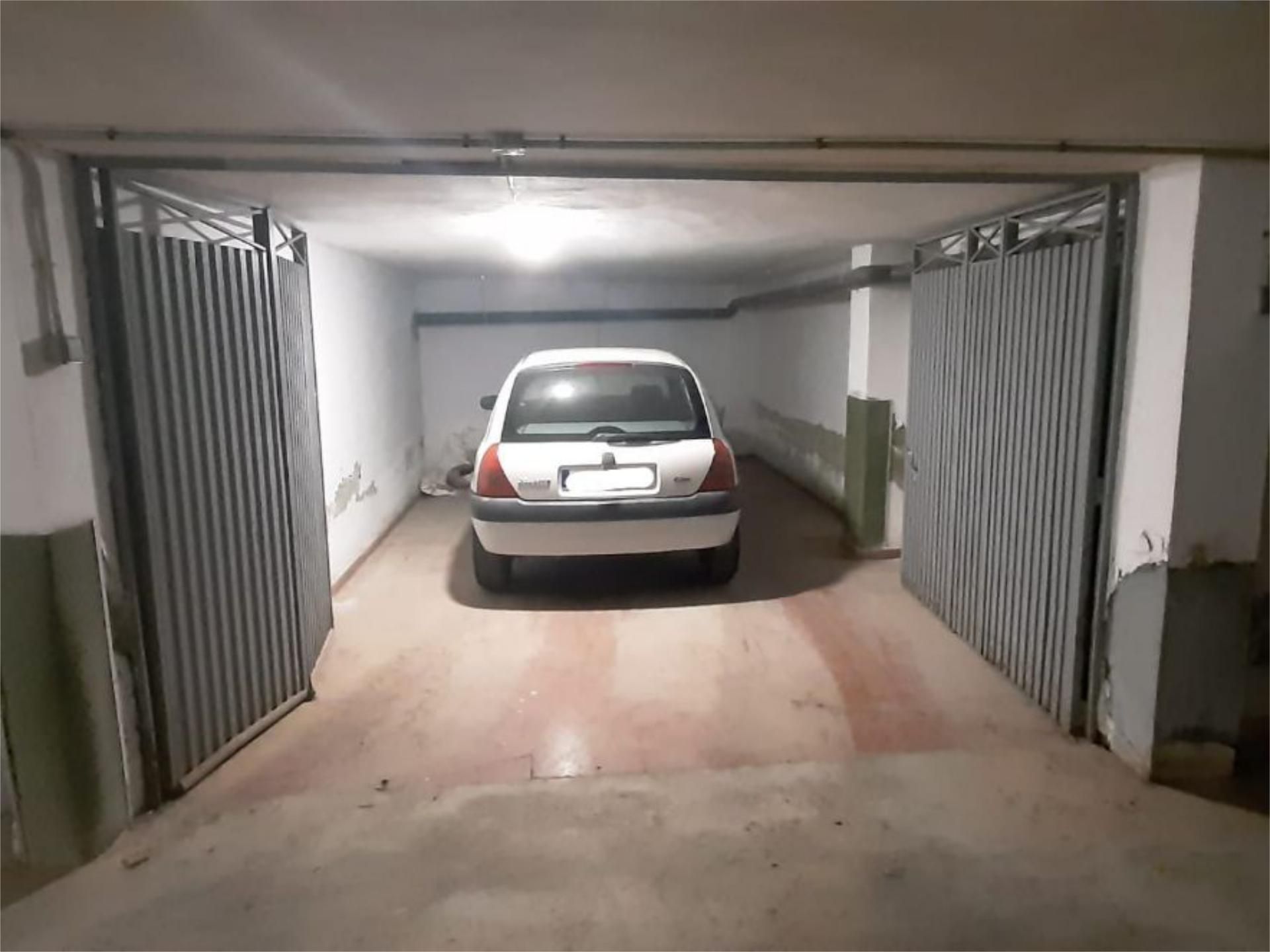 Parking of Garage to rent in Torrevieja