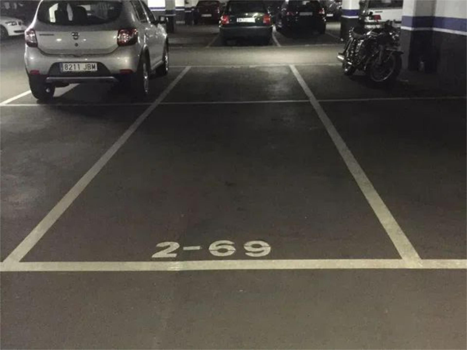 Parking of Garage for sale in  Madrid Capital