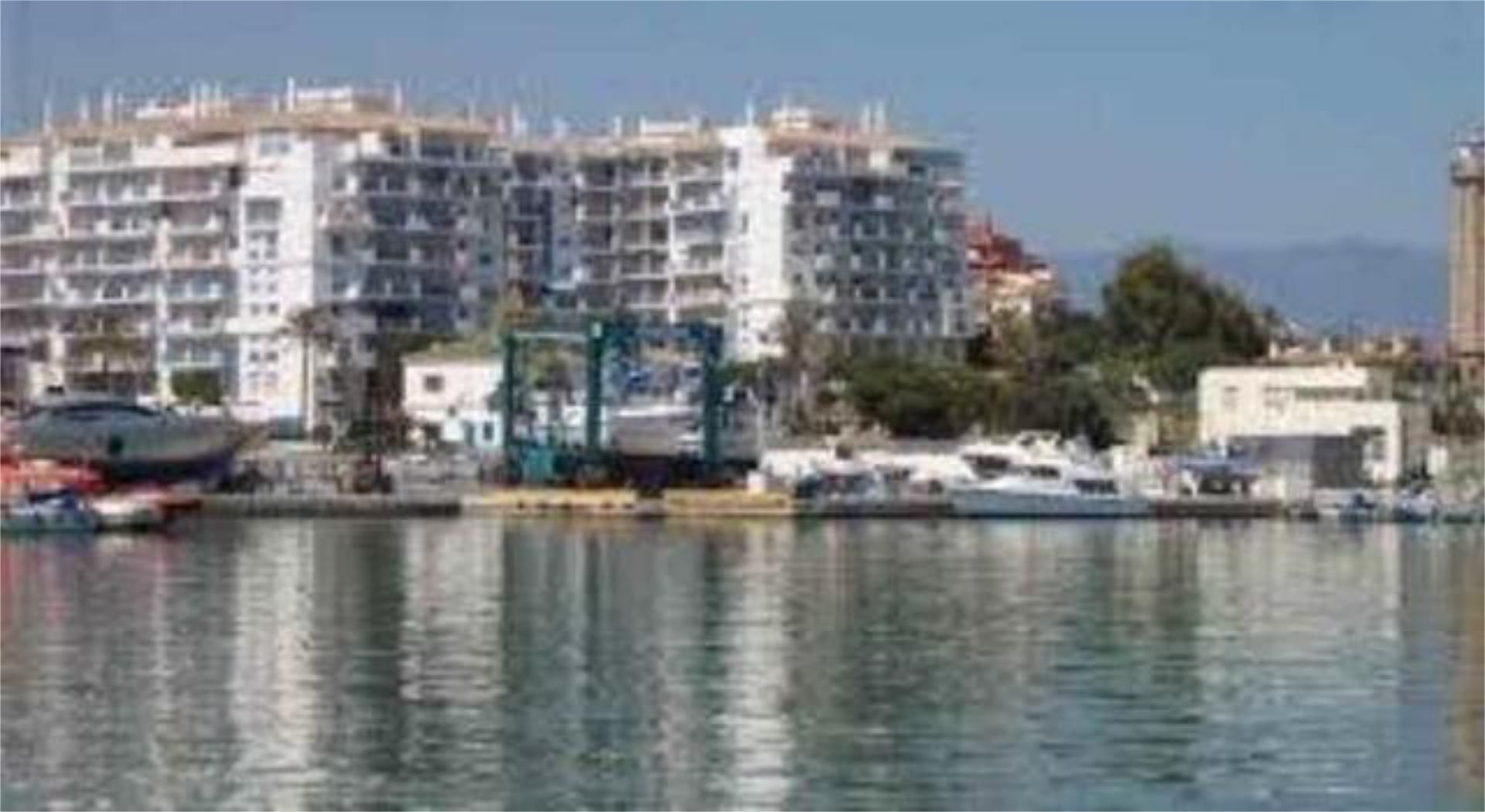 Apartment to rent in Puerto de Estepona