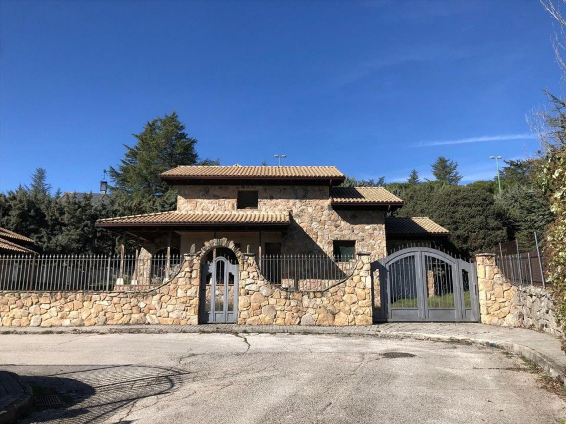 Exterior view of House or chalet for sale in El Boalo - Cerceda – Mataelpino  with Private garden and Terrace