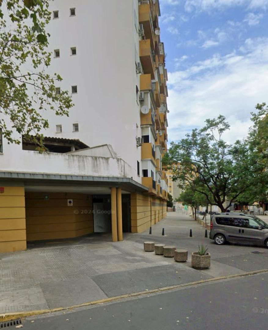 Exterior view of Garage for sale in  Sevilla Capital