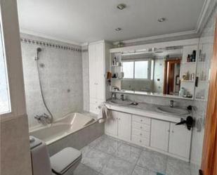 Bany de Casa o xalet en venda en Oliva amb Terrassa
