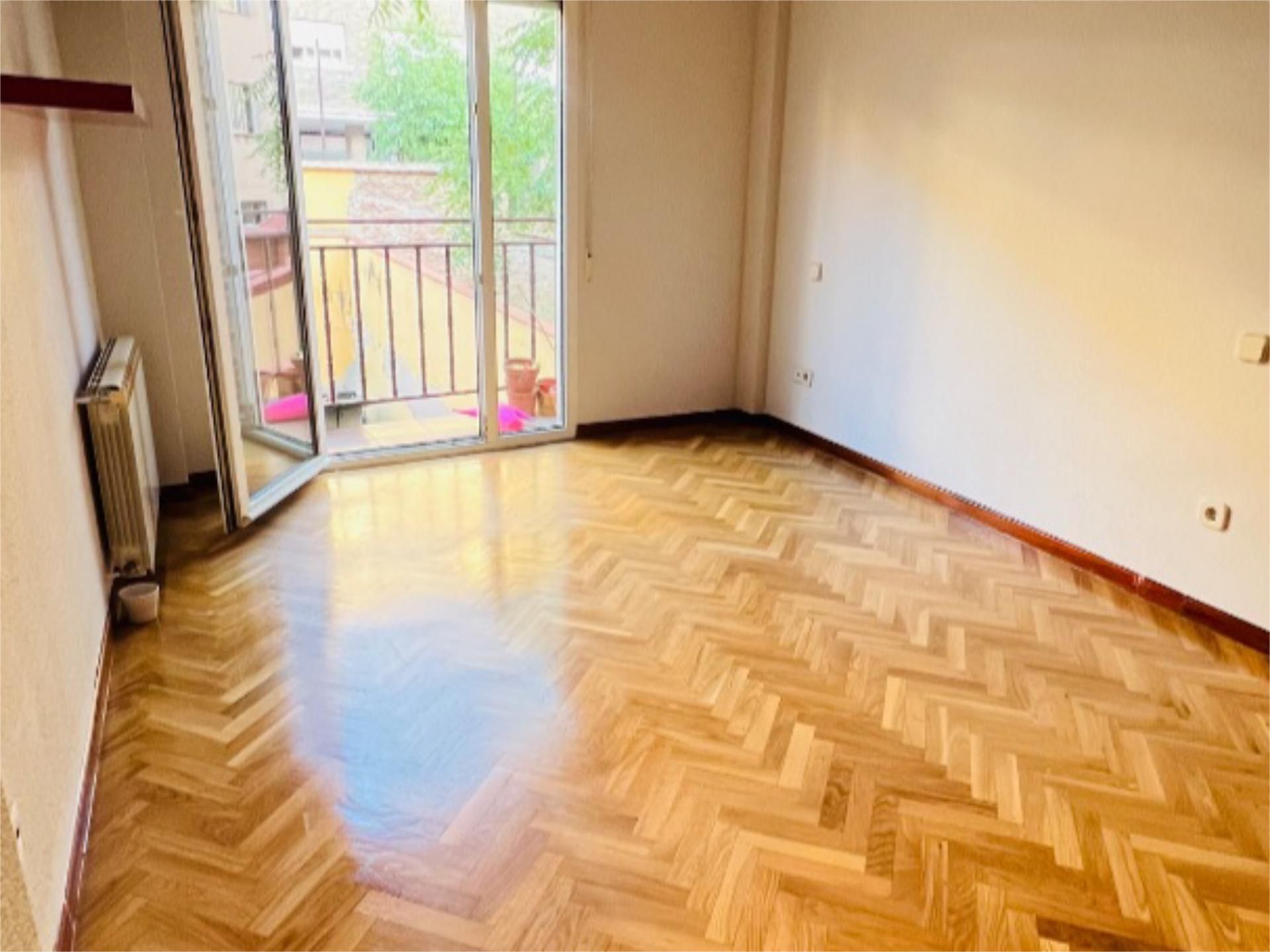 Dormitori de Pis de lloguer en  Madrid Capital amb Aire condicionat, Calefacció i Parquet