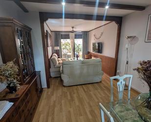 Sala d'estar de Casa adosada en venda en Mérida