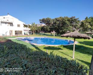 Swimming pool of Planta baja to share in Alicante / Alacant  with Air Conditioner, Heating and Private garden