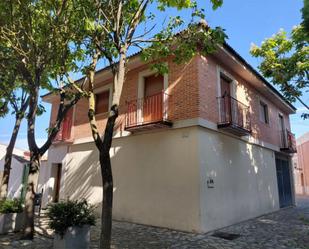 Exterior view of Flat for sale in Aldeamayor de San Martín  with Heating, Storage room and Balcony