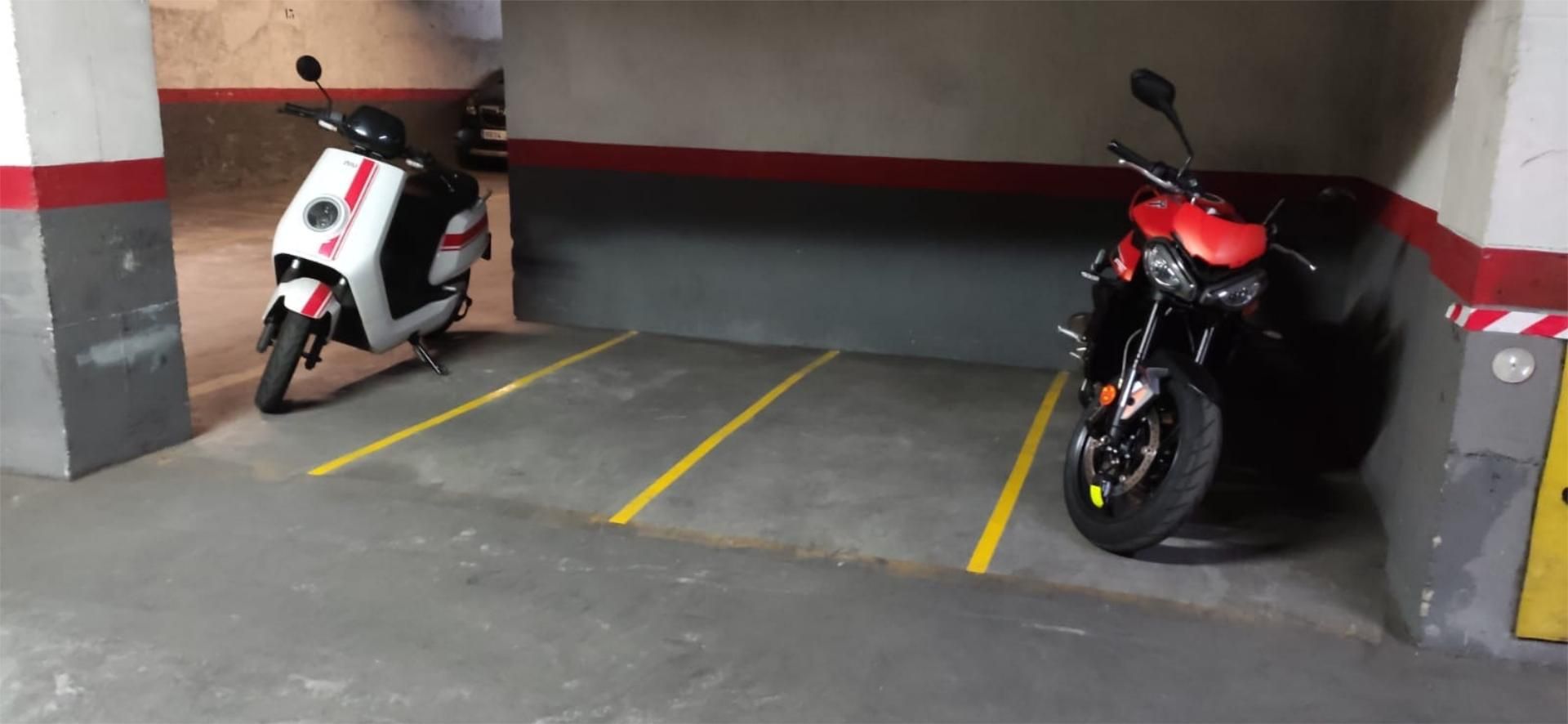 Parking of Garage to rent in Alcalá de Henares