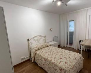 Bedroom of Flat to rent in  Zaragoza Capital  with Heating, Parquet flooring and Terrace