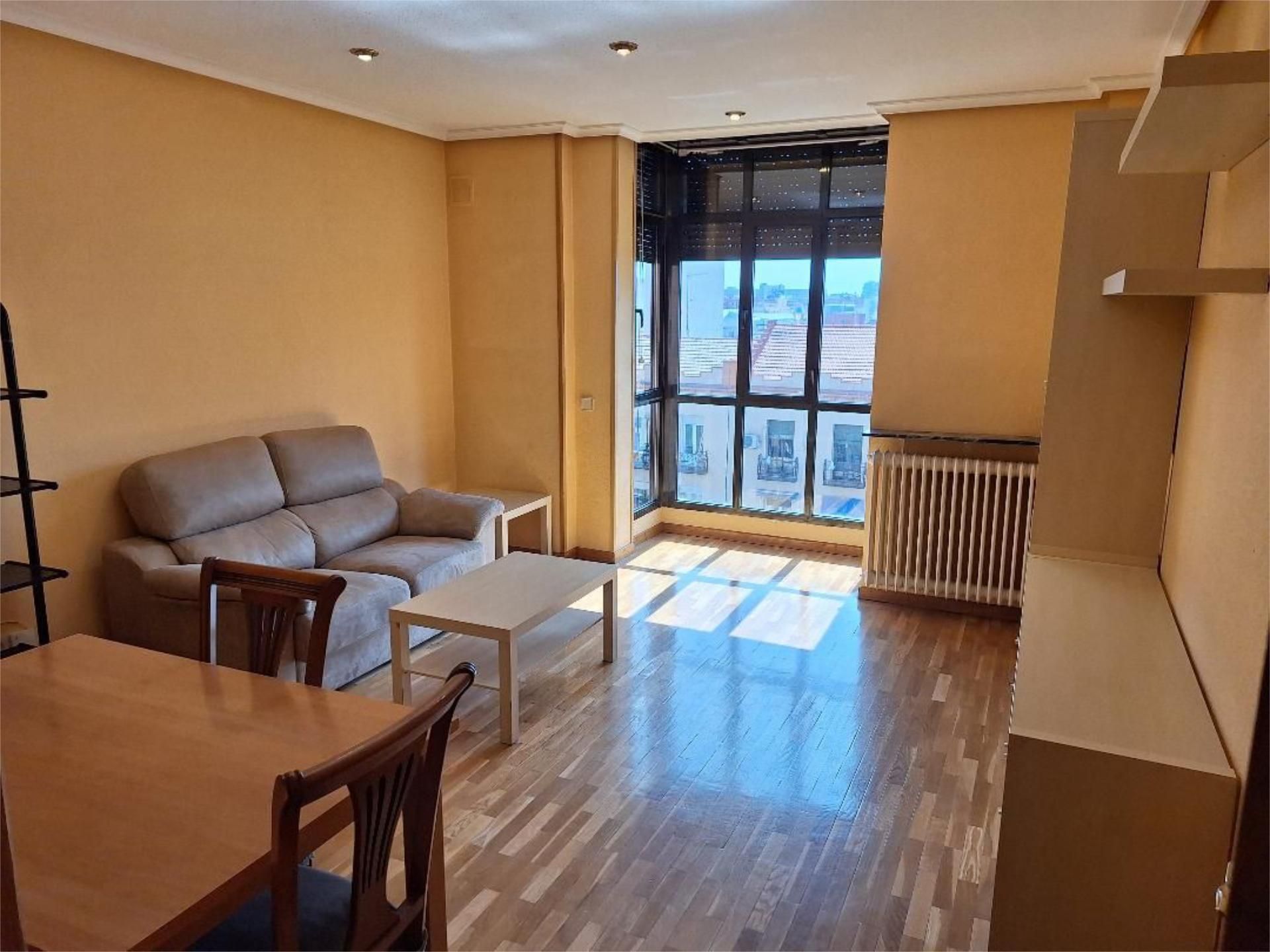 Living room of Flat for sale in  Madrid Capital  with Air Conditioner and Balcony