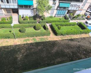 Garden of Flat to rent in  Madrid Capital  with Air Conditioner, Heating and Parquet flooring