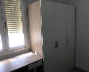 Bedroom of Flat to rent in  Logroño  with Heating, Parquet flooring and Furnished