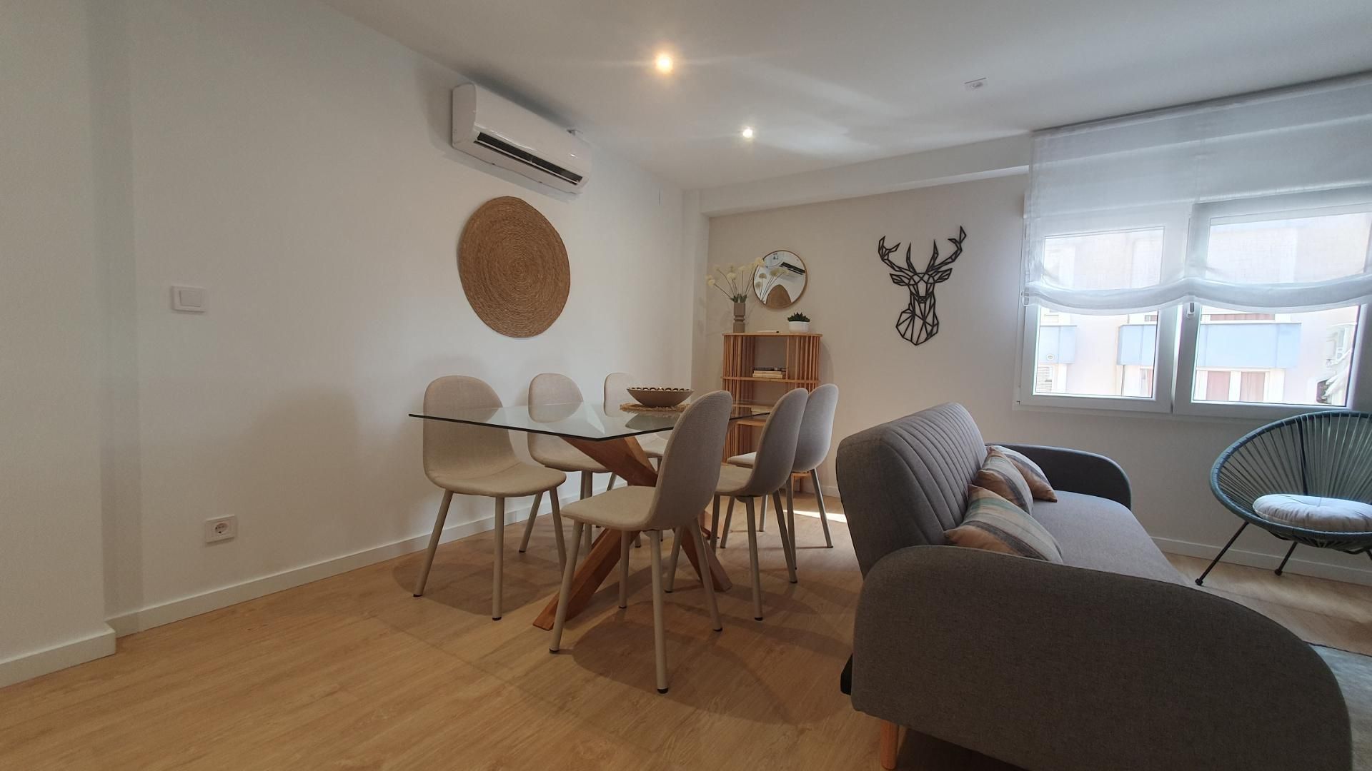 Dining room of Flat for sale in  Valencia Capital  with Air Conditioner