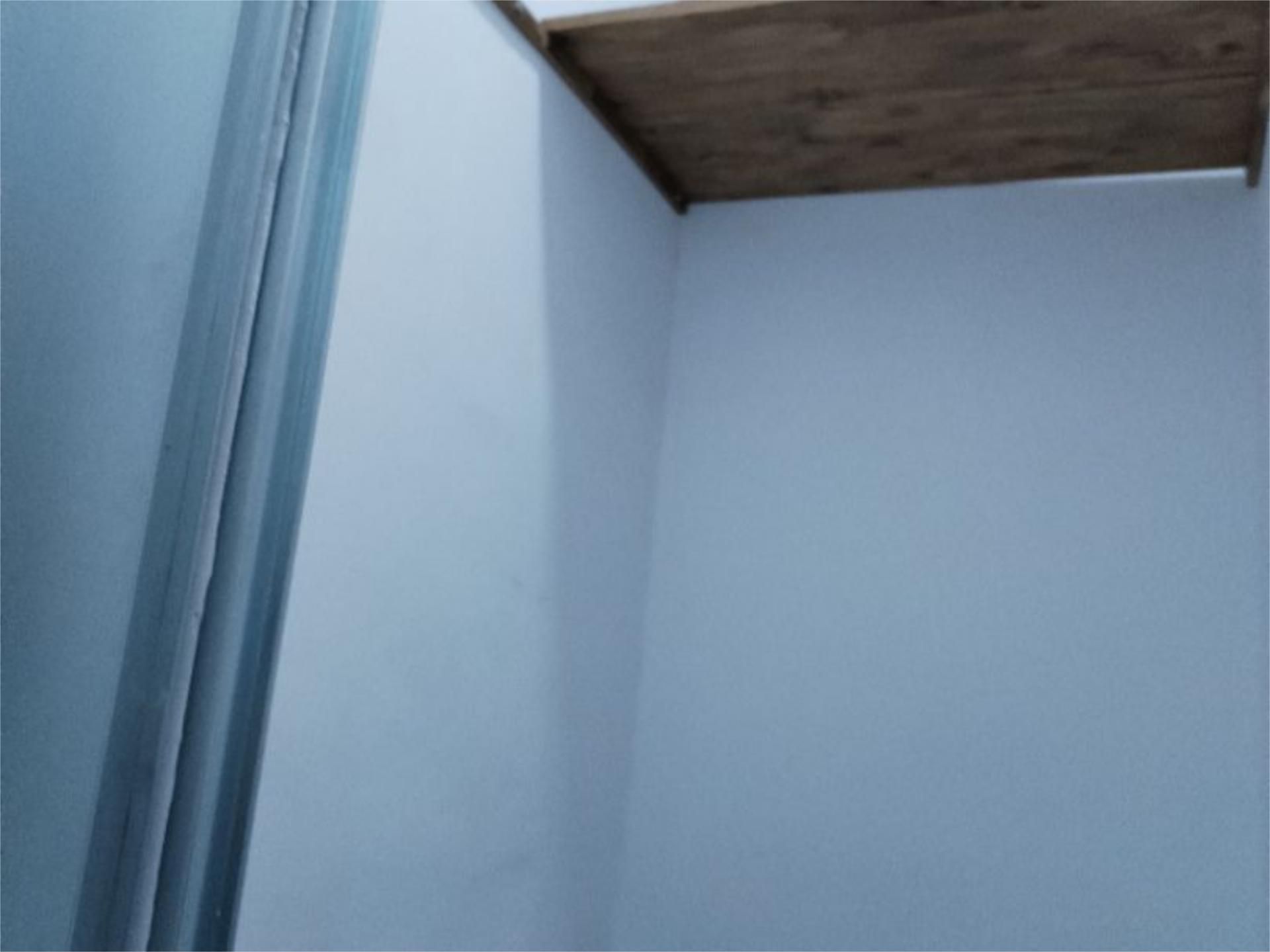 Box room to rent in  Madrid Capital