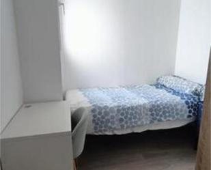 Bedroom of Flat to share in  Sevilla Capital  with Heating, Terrace and Furnished