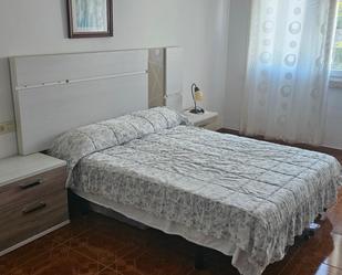 Bedroom of Flat for sale in A Pobra do Caramiñal  with Parquet flooring, Storage room and Furnished