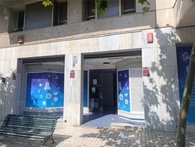 Local comercial en Alquiler en Port - Horta de Santa María