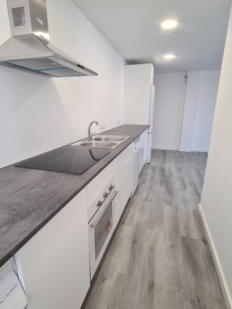 Cuina de Apartament de lloguer en Marbella amb Aire condicionat i Balcó